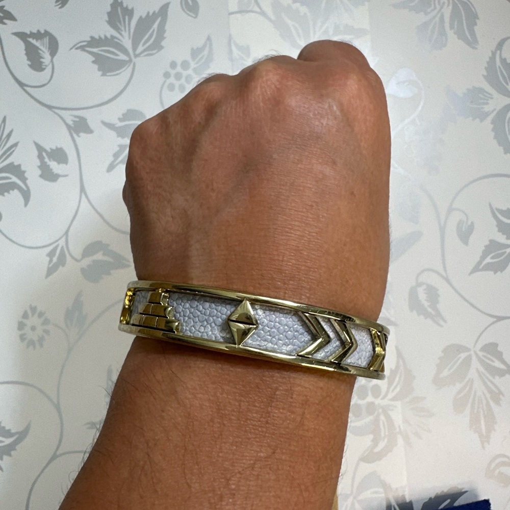 House of Harlow 1960 Aztec Gray Leather Gold Tone Slip On Bangle Bracelet